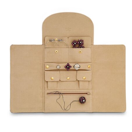 ROLL-UP Jewelry Pouch (Beige) – กระเป๋าม้วนเก็บเครื่องประดับสีเบจ**